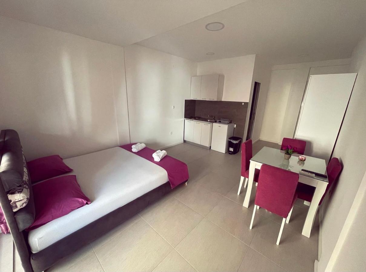 Apartmani Agi Budva Eksteriør billede